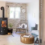 بيت للعطل Romantisches Mit Sauna, Terrasse & *