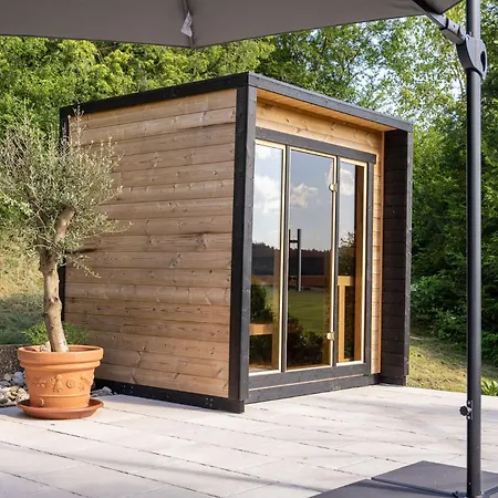 Romantisches Mit Sauna, Terrasse & Holiday home Munchsteinach