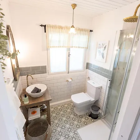 Holiday home Romantisches Mit Sauna, Terrasse &