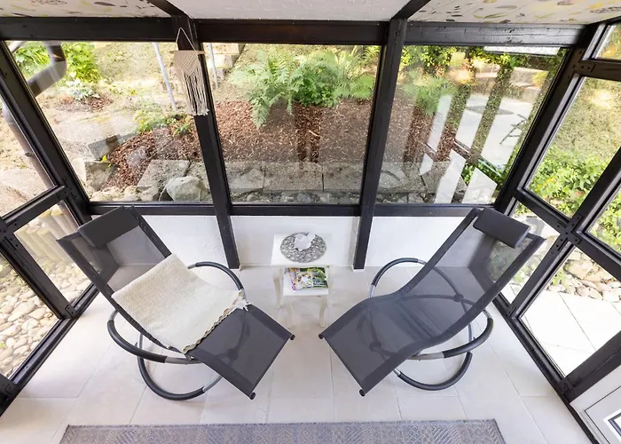 Ferienhaus Romantisches Mit Sauna, Terrasse&natur