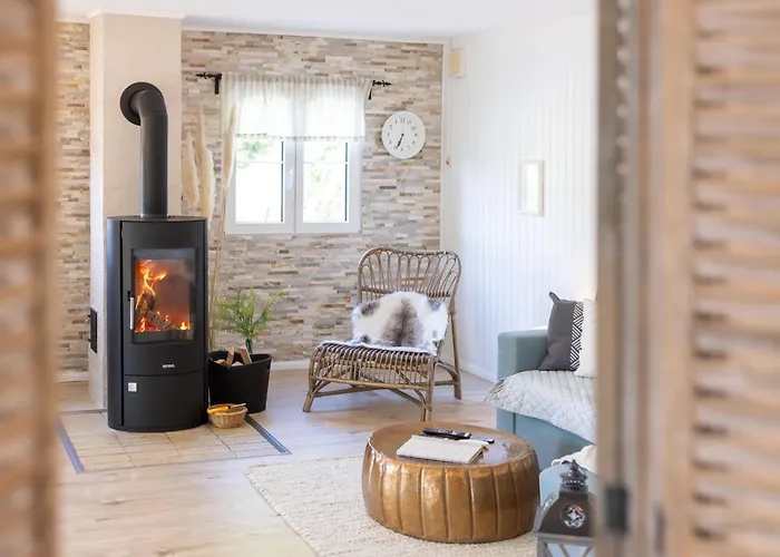 Ferienhaus Romantisches Mit Sauna, Terrasse&natur *