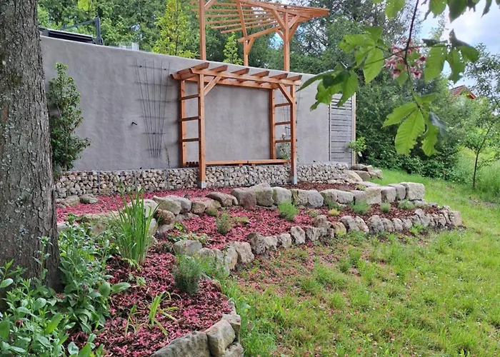 Ferienhaus Romantisches Mit Sauna, Terrasse&natur